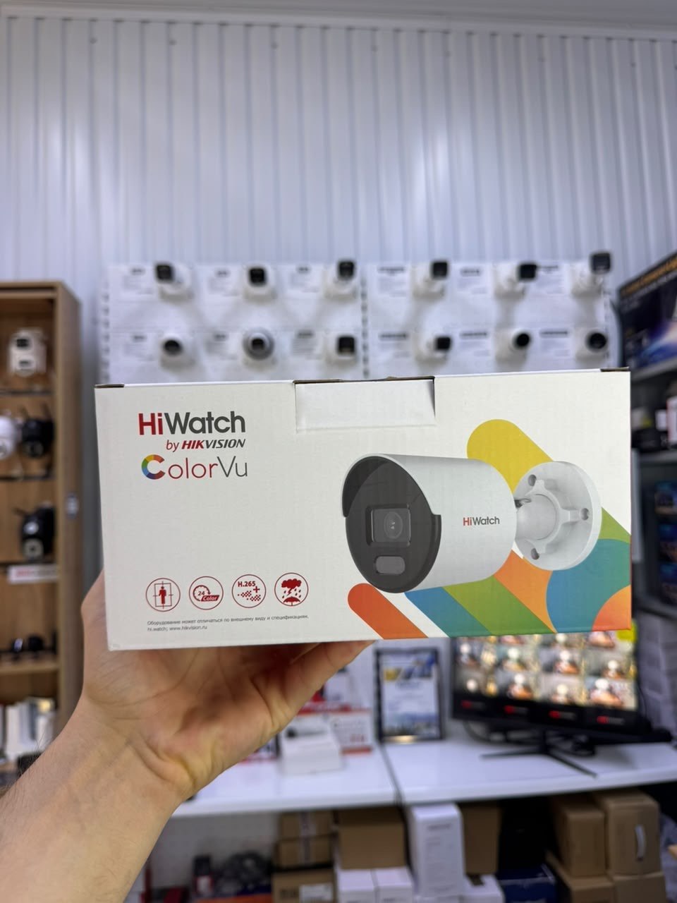HiWatch ColorVu — уличная камера, цвет круглосуточно