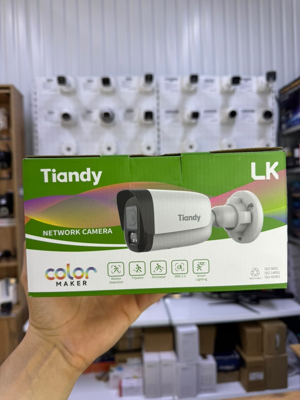 Tiandy LK ColorMaker — уличная IP-камера